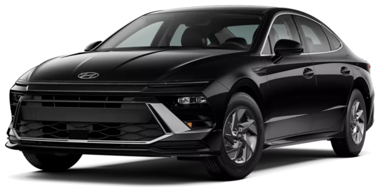 Front view of the 2025 Hyundai Sonata SE in black, displaying the wide black mesh grille, LED daytime running lights, and aggressive front bumper design.