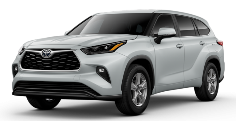 Front view of the 2025 Toyota Highlander lease, showcasing its sleek design for best lease deals 2025.