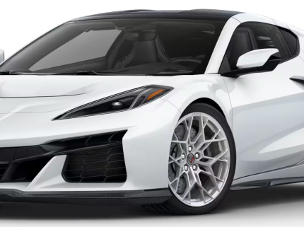 Aggressive front design of 2025 Chevrolet Corvette ZR1 RWD with carbon-fiber hood vents and LED headlamps.