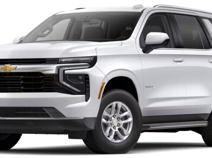 2025 Chevrolet Tahoe 4WD front view highlighting the bold grille design, Chevrolet bowtie emblem, and signature daytime running lights.