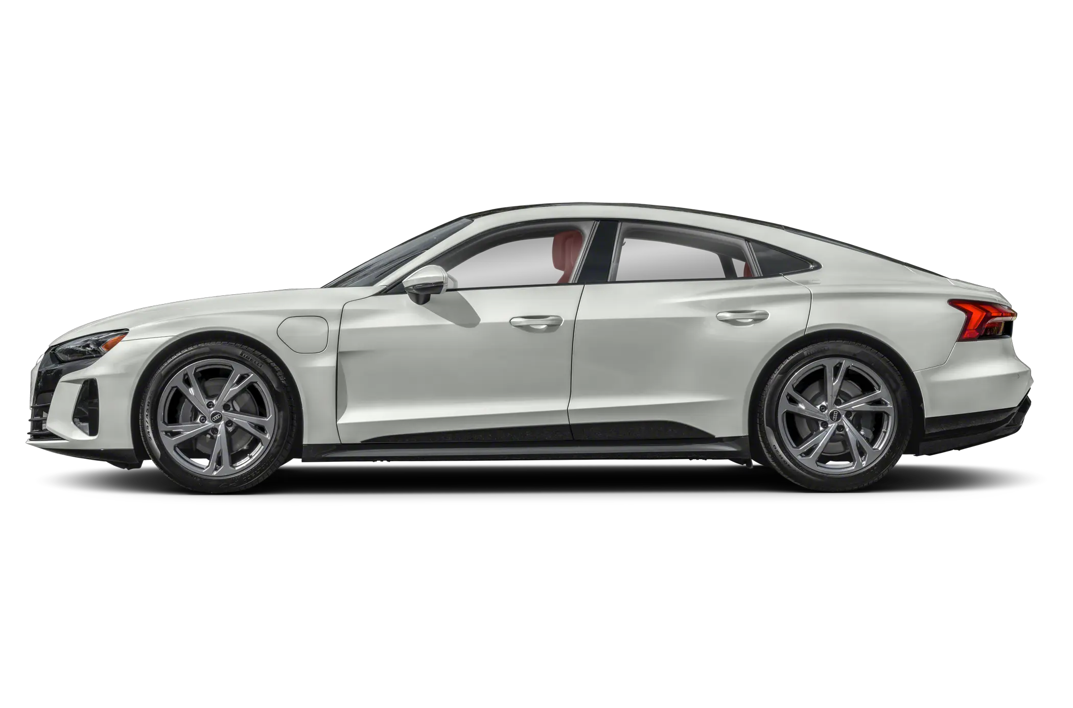 Side profile of 2025 Audi S e-tron GT, highlighting aerodynamic design for Audi S e-tron GT 2025 lease in NYC.